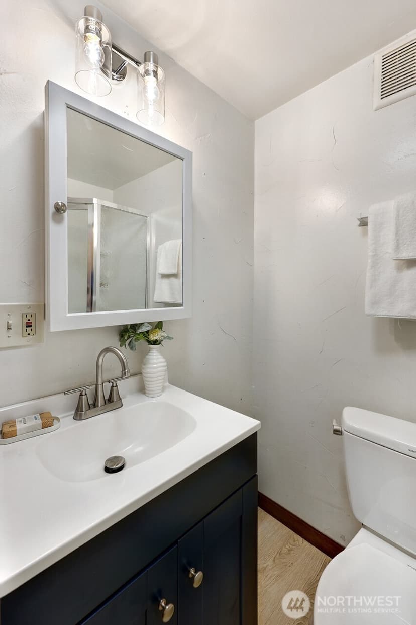 Property photo for 23321 75th Avenue W, Edmonds photo 28