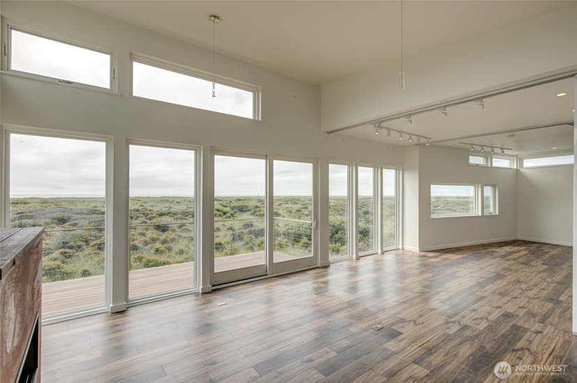 Property photo for 1065 Ocean Shores Boulevard SW, Ocean Shores photo 12