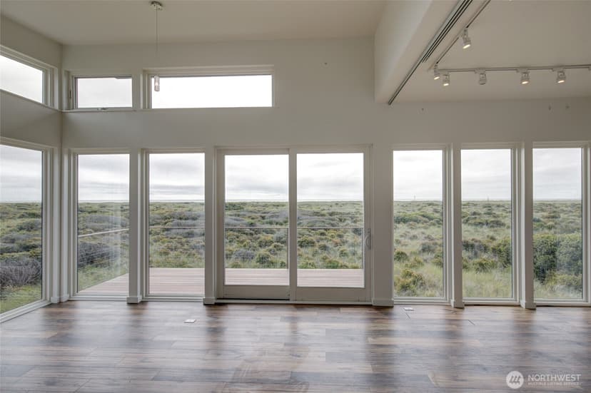 Property photo for 1065 Ocean Shores Boulevard SW, Ocean Shores photo 11