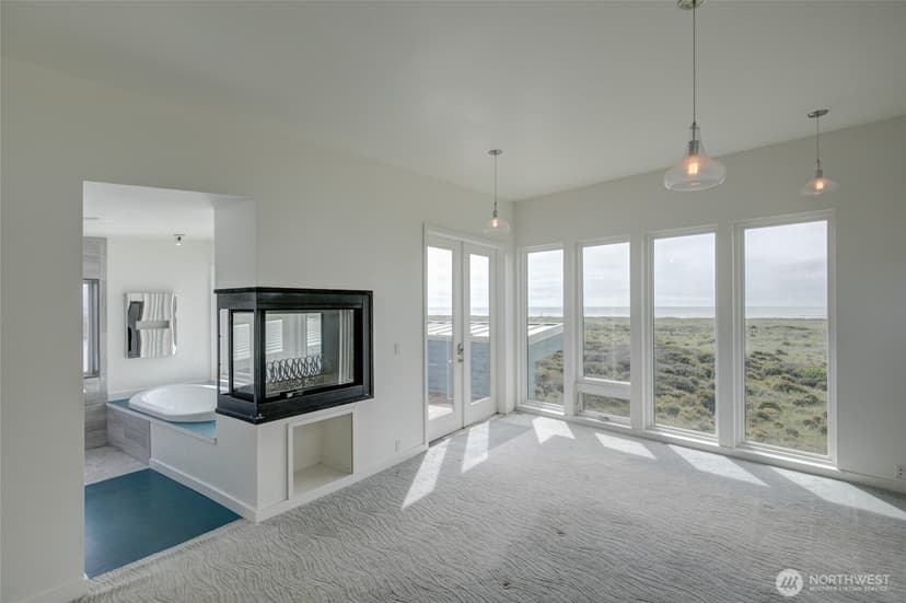 Property photo for 1065 Ocean Shores Boulevard SW, Ocean Shores photo 21