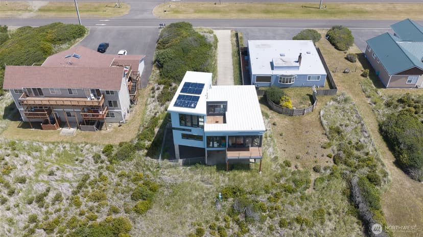 Property photo for 1065 Ocean Shores Boulevard SW, Ocean Shores photo 28