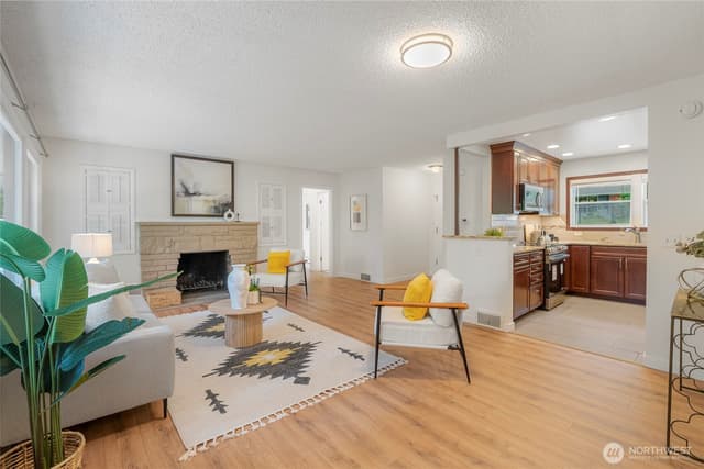 Property photo for 1250 NE 188th Street, Shoreline photo 5