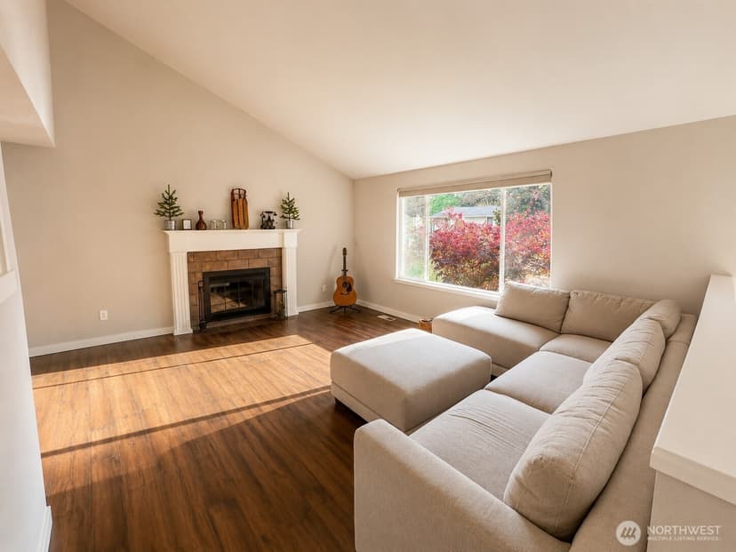 Property photo for 33700 33rd Place SW, Federal Way photo 3