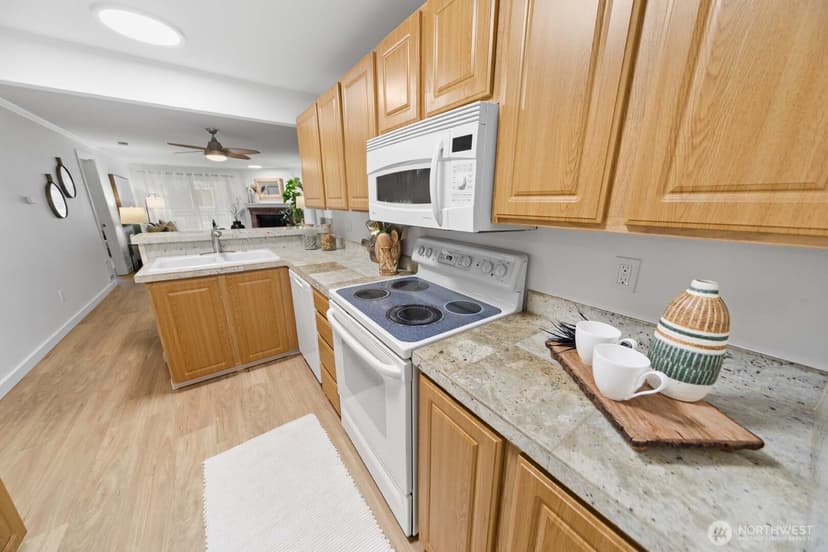 Property photo for 12636 100th Lane NE #F126, Kirkland photo 7
