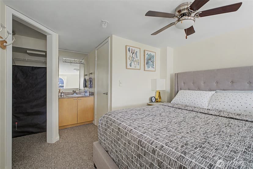 Property photo for 425 Vine Street #701, Seattle photo 16