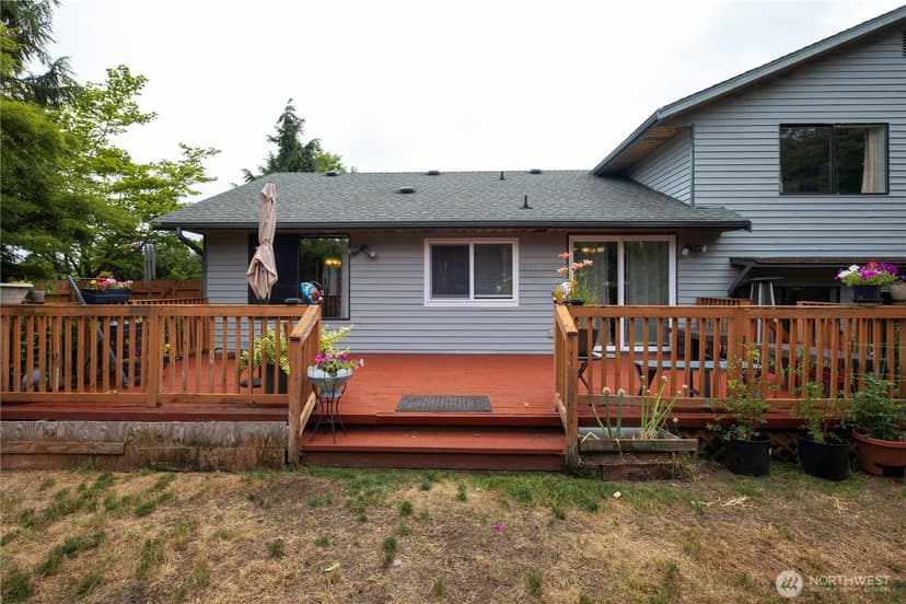 Property photo for 8906 10th Drive SE, Everett photo 32