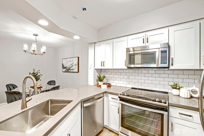 Property photo for 15300 112th Avenue NE #C306, Bothell photo 4