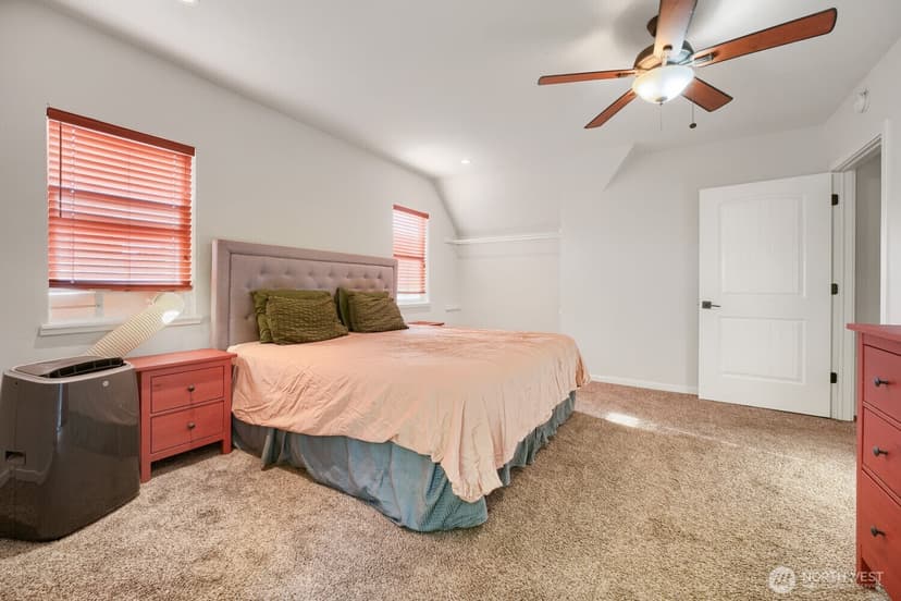 Property photo for 1025 S Donovan Street, Seattle photo 20
