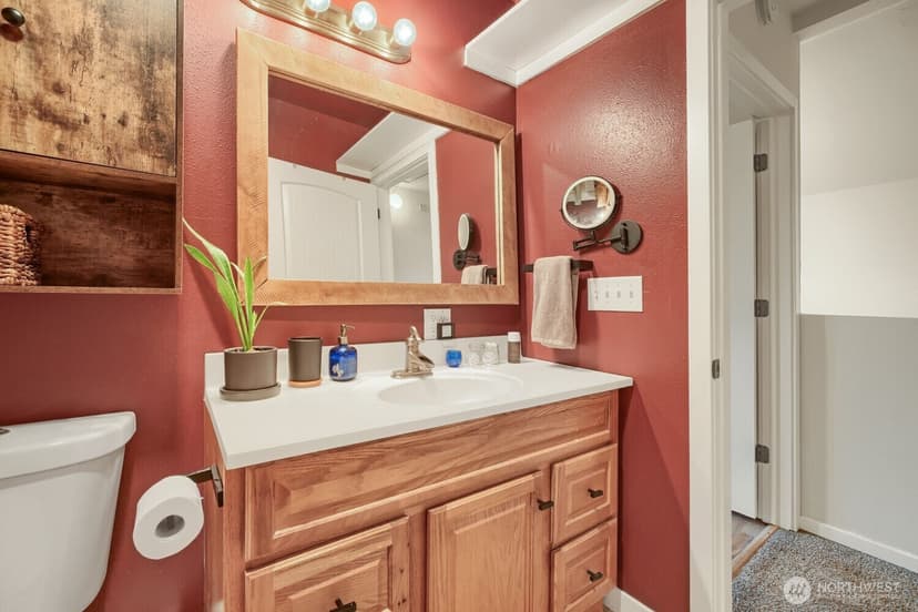 Property photo for 1025 S Donovan Street, Seattle photo 17