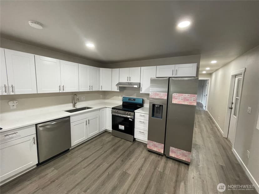 Property photo for 7301 NE 175th Street #108, Kenmore photo 8