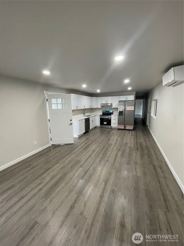 Property photo for 7301 NE 175th Street #108, Kenmore photo 4