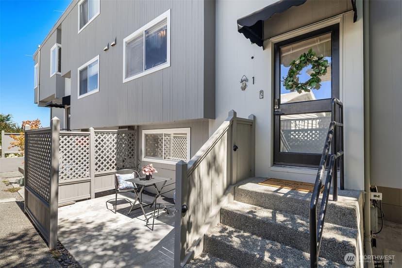 Property photo for 611 Bell Street #1, Edmonds photo 8