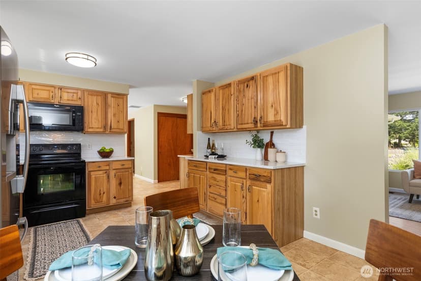 Property photo for 3611 Jack Pine Drive, Bremerton photo 11