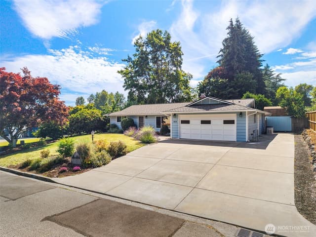 Property photo for 3611 Jack Pine Drive, Bremerton photo 2