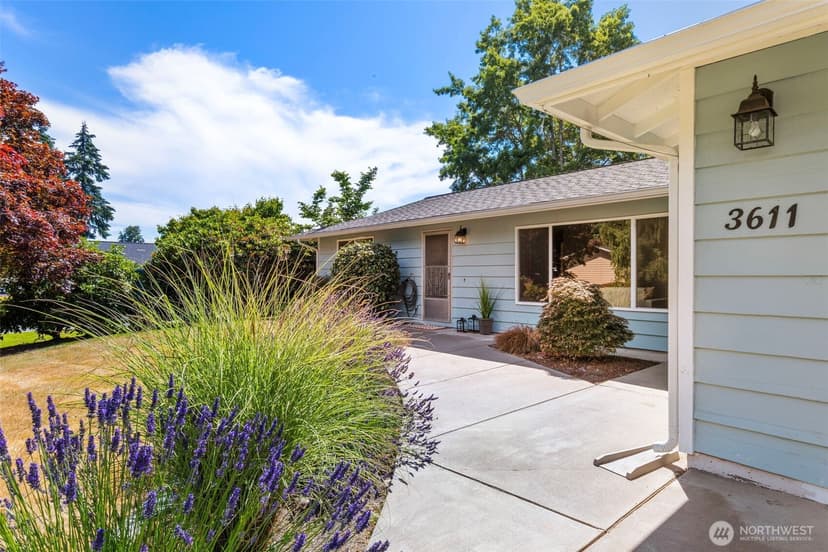 Property photo for 3611 Jack Pine Drive, Bremerton photo 4