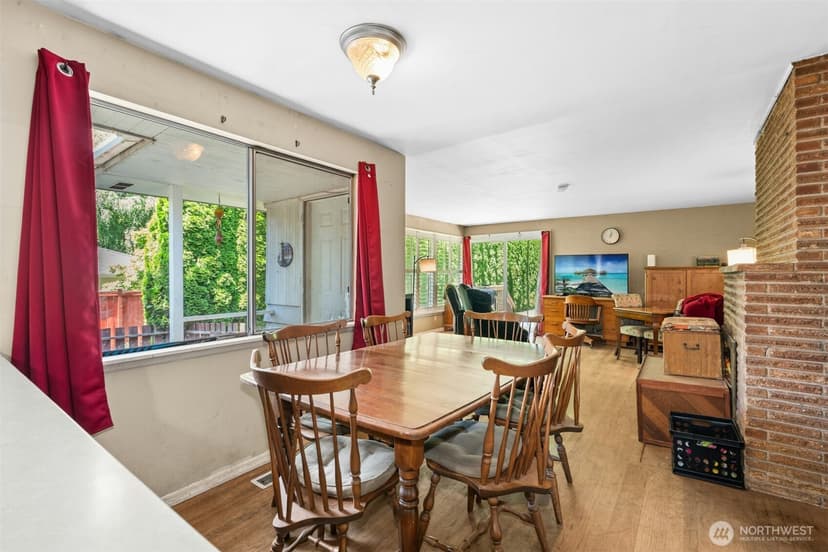 Property photo for 7218 NE 155th Street, Kenmore photo 9