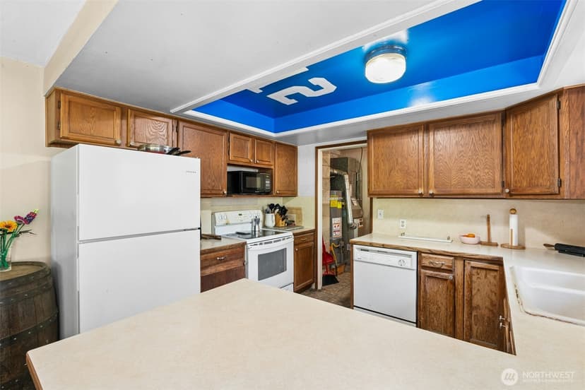 Property photo for 7218 NE 155th Street, Kenmore photo 10
