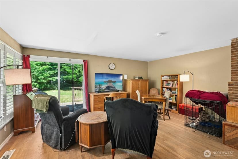 Property photo for 7218 NE 155th Street, Kenmore photo 6