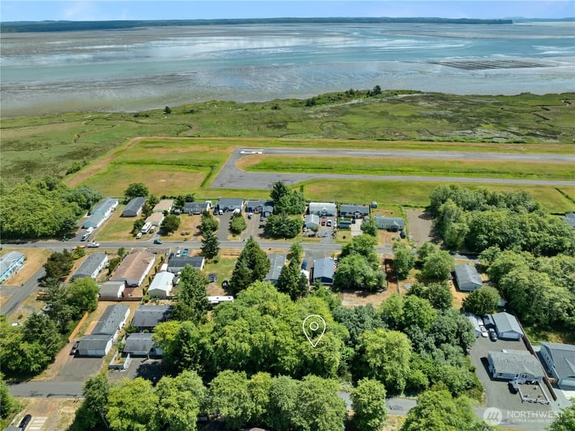 Property photo for 576 Chenois Avenue NE, Ocean Shores photo 11