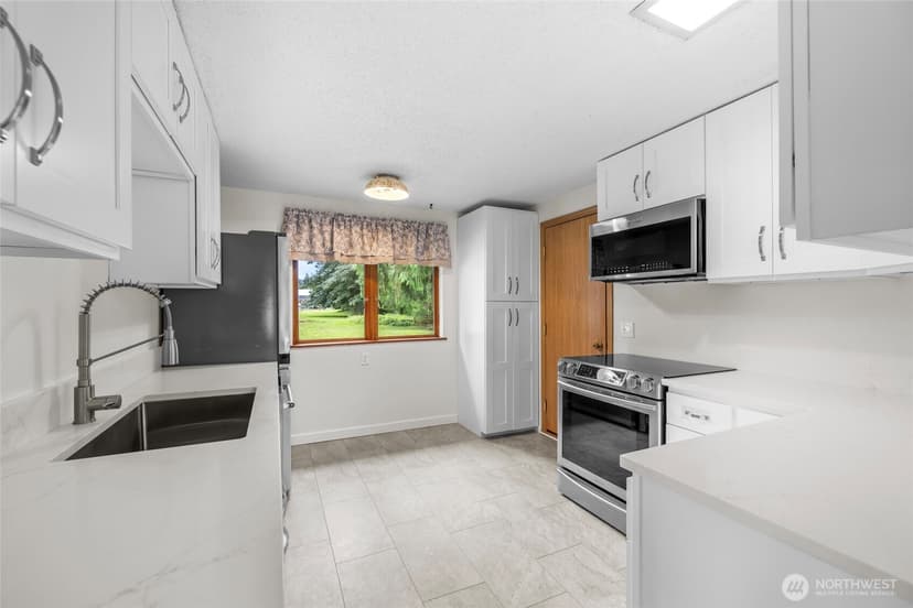 Property photo for 12826 228th Street NE, Arlington photo 14