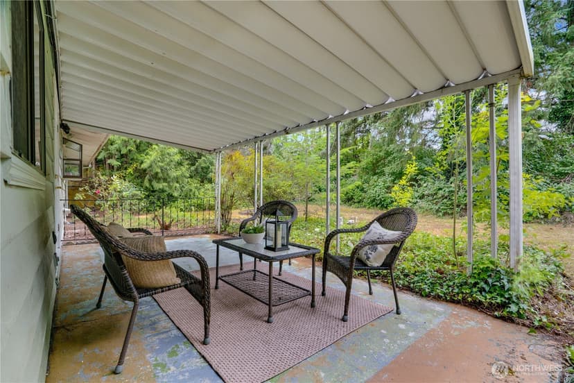 Property photo for 10102 114th Street SW, Lakewood photo 29