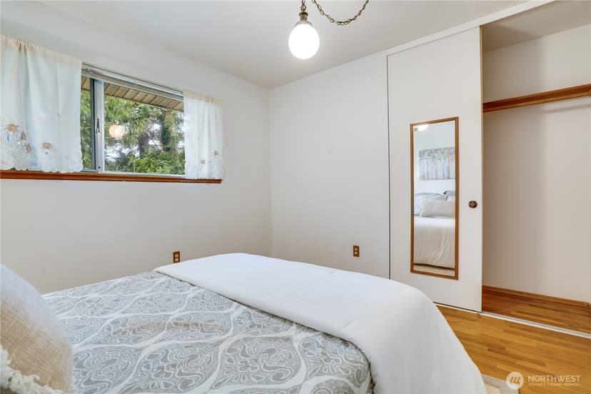 Property photo for 10102 114th Street SW, Lakewood photo 20