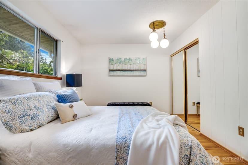 Property photo for 10102 114th Street SW, Lakewood photo 16