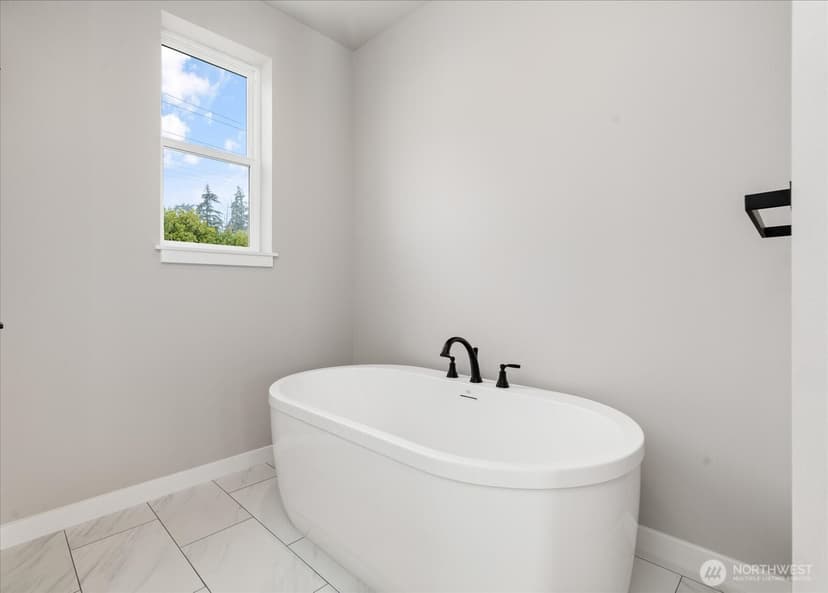 Property photo for 2427 Cambridge Court, Langley photo 17