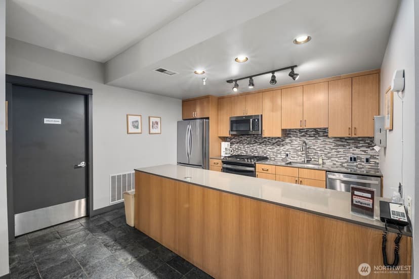 Property photo for 1900 Alaskan Way #316, Seattle photo 31