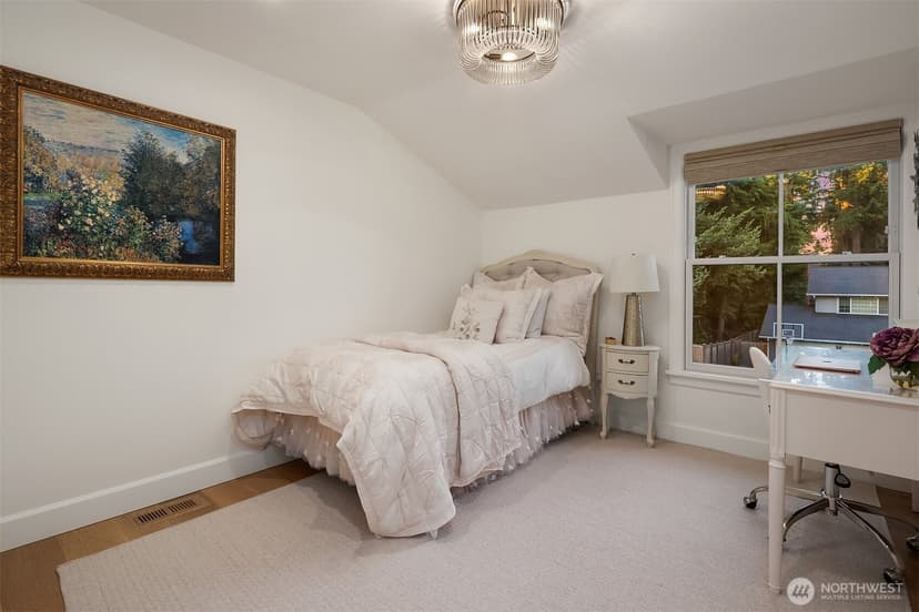 Property photo for 7306 Island Crest Way, Mercer Island photo 25