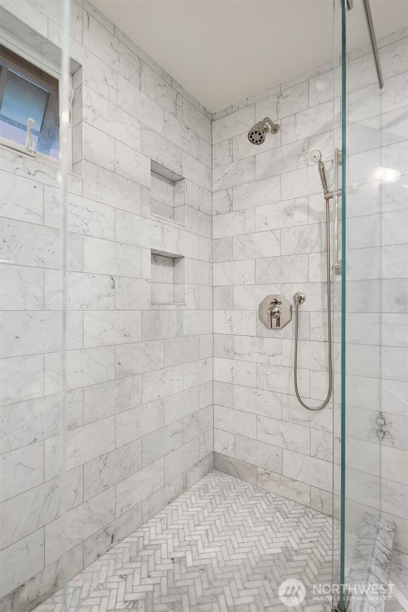 Property photo for 7306 Island Crest Way, Mercer Island photo 20