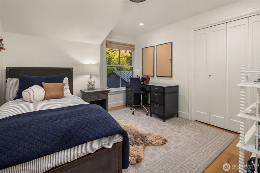 Property photo for 7306 Island Crest Way, Mercer Island photo 24