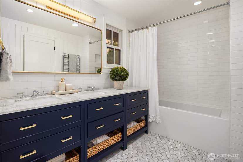 Property photo for 7306 Island Crest Way, Mercer Island photo 23