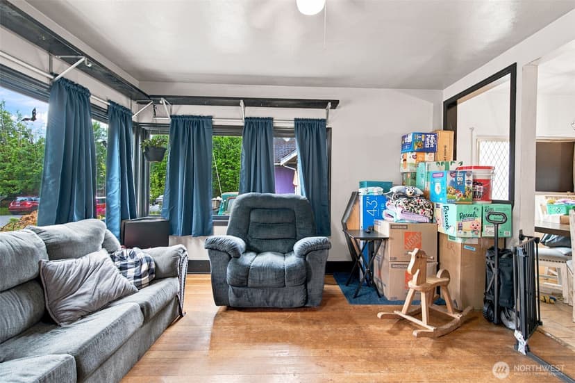 Property photo for 303 S Hartford Avenue, Bremerton photo 8