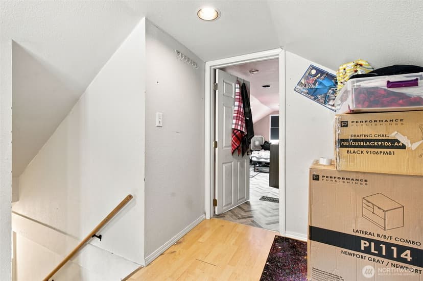 Property photo for 303 S Hartford Avenue, Bremerton photo 20