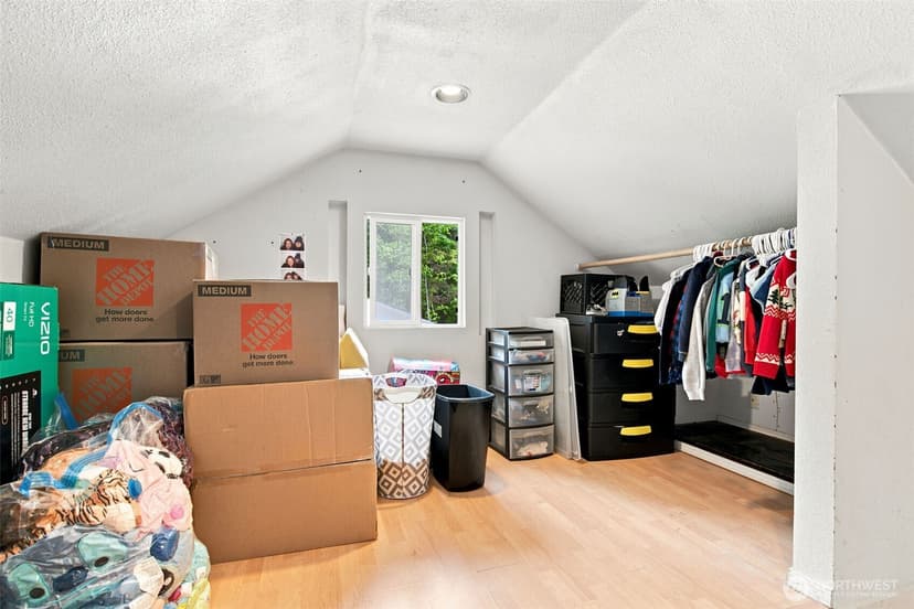 Property photo for 303 S Hartford Avenue, Bremerton photo 21