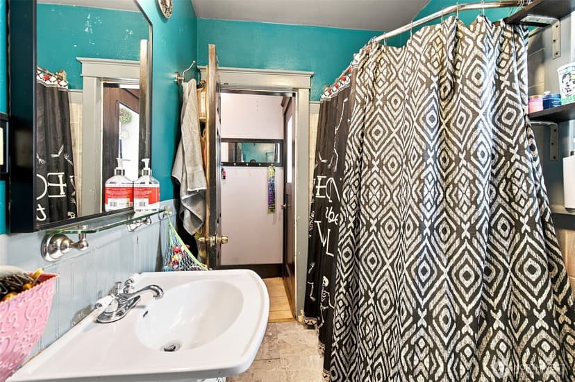Property photo for 303 S Hartford Avenue, Bremerton photo 16