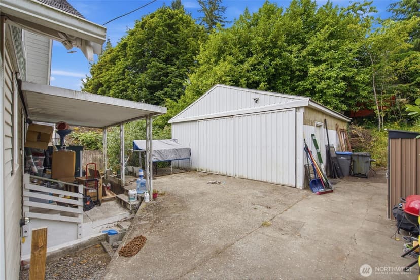Property photo for 303 S Hartford Avenue, Bremerton photo 5