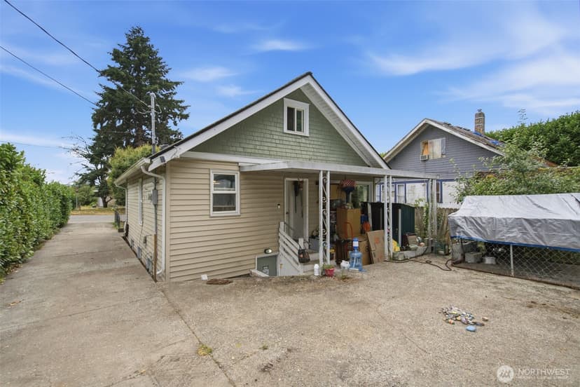Property photo for 303 S Hartford Avenue, Bremerton photo 4