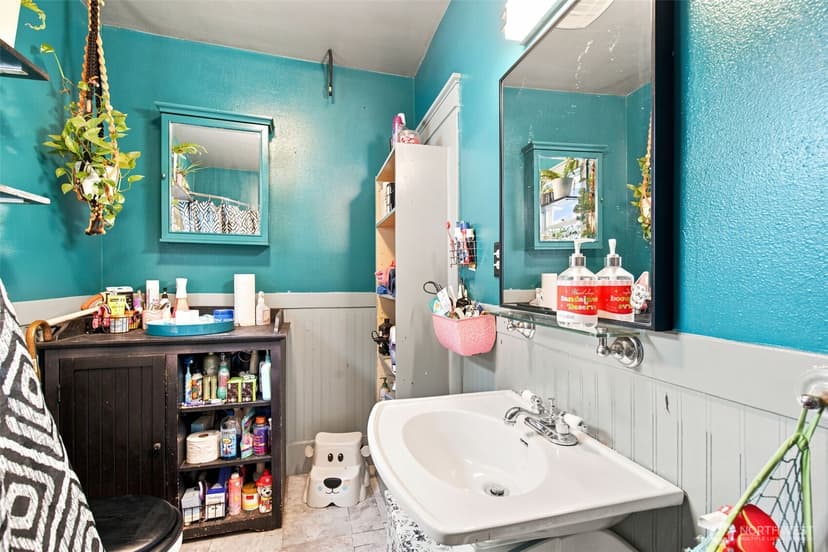 Property photo for 303 S Hartford Avenue, Bremerton photo 17