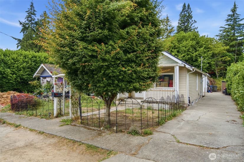 Property photo for 303 S Hartford Avenue, Bremerton photo 3