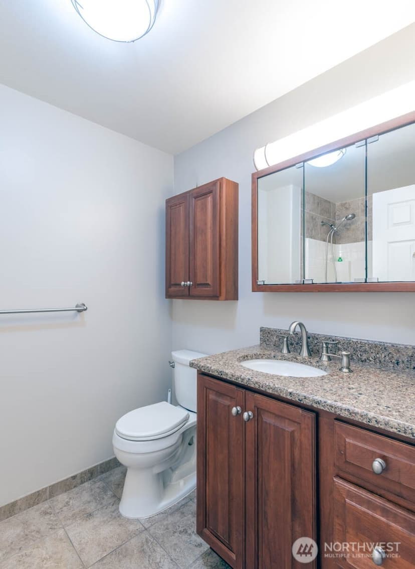 Property photo for 5207 Erlands Point Road NW, Bremerton photo 19