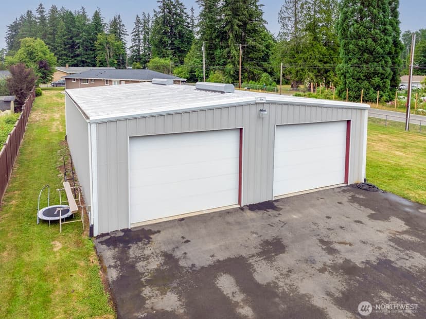 Property photo for 5207 Erlands Point Road NW, Bremerton photo 8