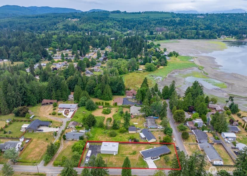 Property photo for 5207 Erlands Point Road NW, Bremerton photo 36