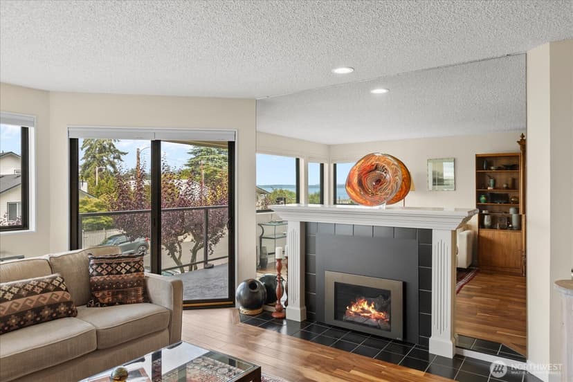 Property photo for 524 Maple Street #102, Edmonds photo 9