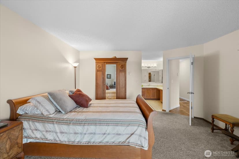 Property photo for 524 Maple Street #102, Edmonds photo 18