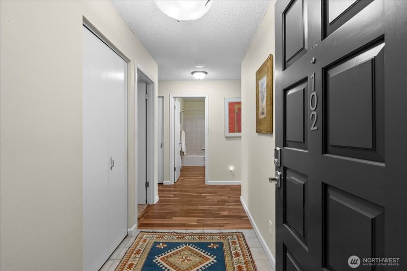 Property photo for 524 Maple Street #102, Edmonds photo 7