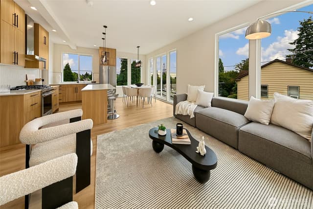 Property photo for 9815 Linden Avenue N, Seattle photo 5