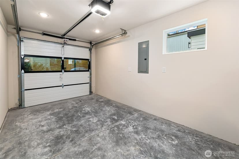 Property photo for 9815 Linden Avenue N, Seattle photo 24