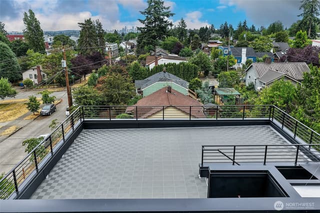 Property photo for 9815 Linden Avenue N, Seattle photo 3